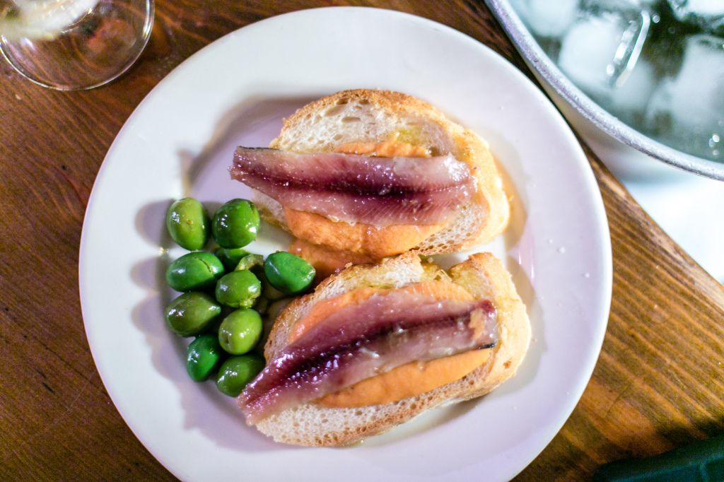 Anchovies on toast 