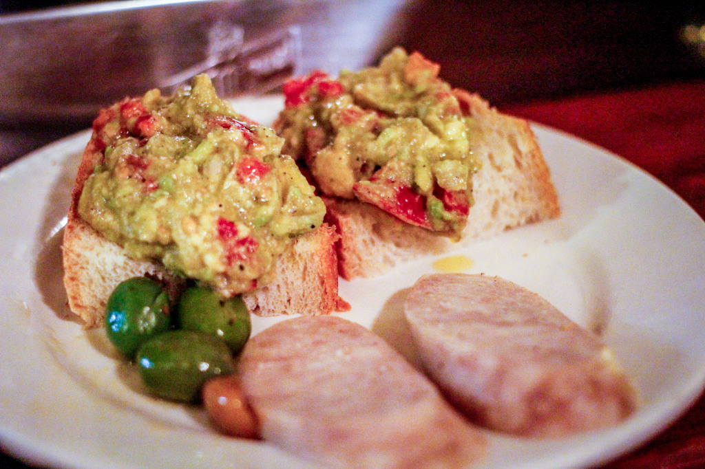 Taberna La Tana - Avocado  toast & white sausage